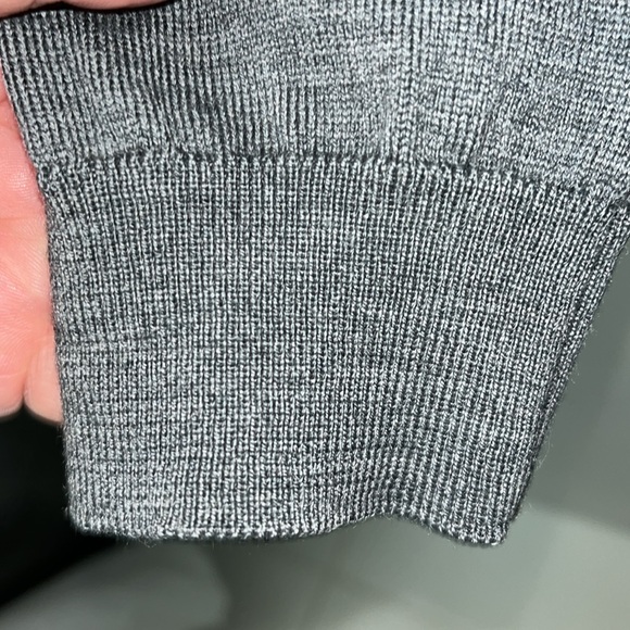 Hugo Boss 100% Wool Cardigan Sweater Size XXL slim fit. Very Good Used condition - Picture 10 of 16